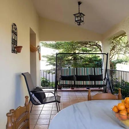 Florit Flats - The Orange Lemon Tree House Holiday home
